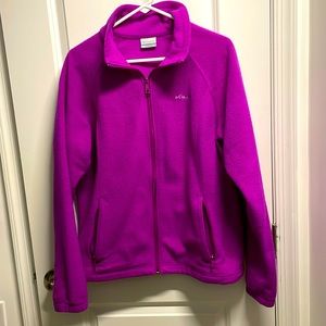 Columbia Women’s XL Fleece Jacket. Orchid/magenta vibrant color.